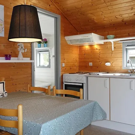 2 Bedroom Lovely In