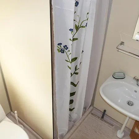 2 Bedroom Lovely In