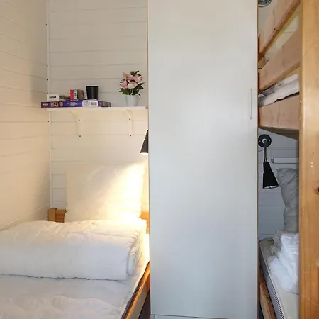 2 Bedroom Lovely In Dom wakacyjny Nexø