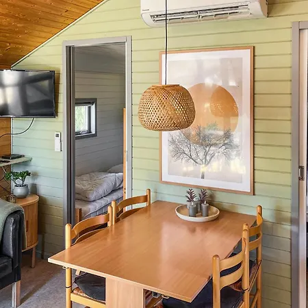 Stunning Home In Snogebaek With Wifi *